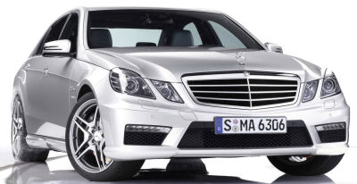 
Prsentation de la <b>Mercedes-Benz E 63 AMG Estate</b> de 2010. 
