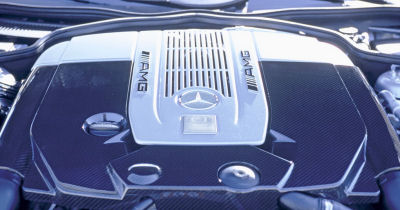 
Prsentation du moteur de la Mercedes-Benz SL 65 AMG.
 